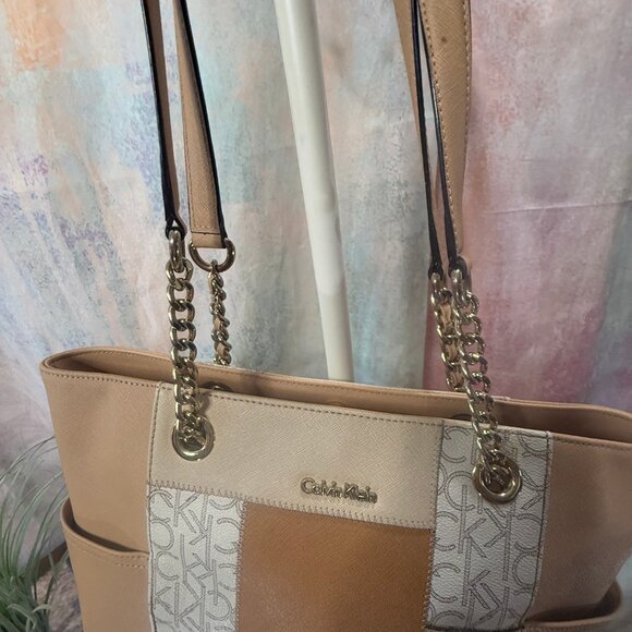 πCalvin Klein Hayden Saffiano Leather Patchwork Double Handle Tote - Handbag - Picture 3 of 16